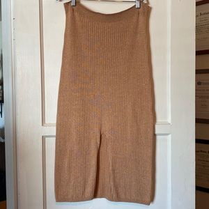 FREE PEOPLE midi length stretchy skirt size L